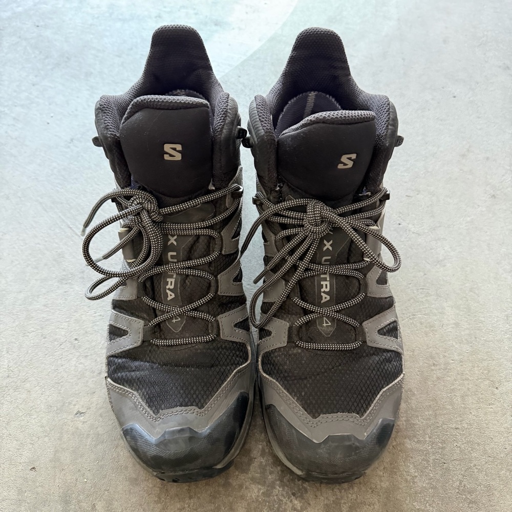 Salomon Men’s Black Gray Hiking Boots